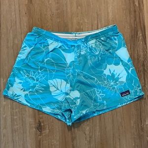 Patagonia 5” baggies small women’s